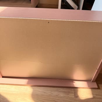 Newjoy Bebek Odası Takımında Kırık Parçalar, Eksik Askı Ve Cevapsız Müşteri Hizmeti
