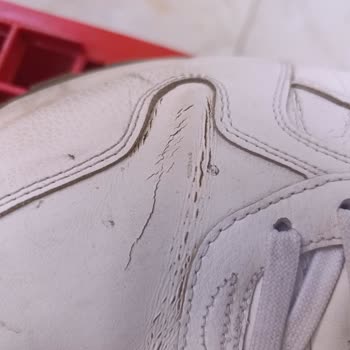 Ürün Çatlaması Ve İade Reddi: Puma Ayakkabısının Kısa Sürede Bozulması