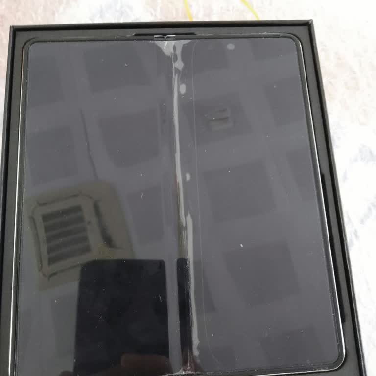 Samsung Z Fold 5 Katlanma Noktasında Kabarma Sorunu Kullanıcı Hatası Olarak Değerlendirildi Ve Kaba Müşteri Temsilcisi Üslubu Şikayeti