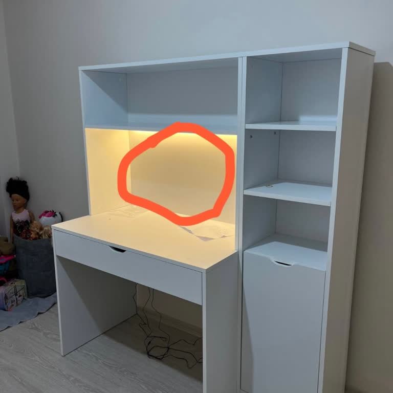 Vivense'den Uzun Teslimat Ve Kurulum Sonrası Eksik Mıknatıslı Not Tutma Aparatı