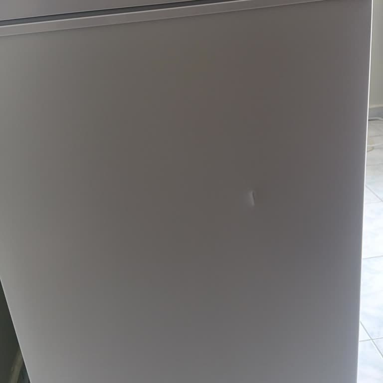 Uğur UED 290 D/S R65 Derin Dondurucu Hasarlı Teslim Edildi Ve Değişim Talebi