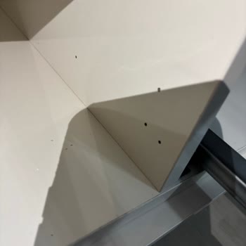 Teslimat Gecikmesi Ve Hasarlı Mobilya Ürünleri Nedeniyle Satış Temsilcisinin İlgisiz Tutumu