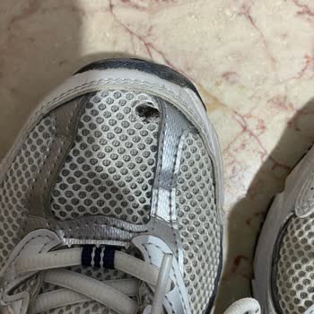 Beymen’de Az Kullanılmış New Balance Ayakkabısının Filesi Yırtıldı Ve Açıklama Almadan Reddedildi