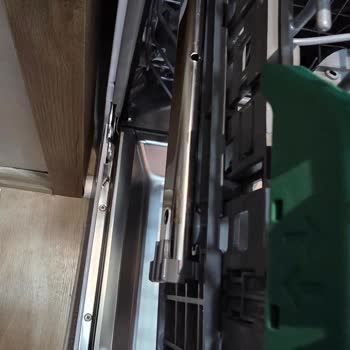 Arçelik Bulaşık Makinesinde Paslanma Ve Lekeler, Garanti Değişim Sözü Çekildi