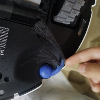 Media Markt Ve İz Teknoloji'den Yetersiz Bakım Eksik Parça Ve Hasarlı Ecovacs Deebot T30C