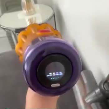 Dyson V12 Başlat Düğmesine Basınca Sürekli Duruyor!