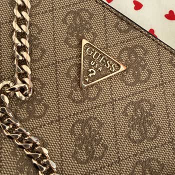 Guess Çantamın Metal Parçalarında Renk Solması Ve Garanti Reddi