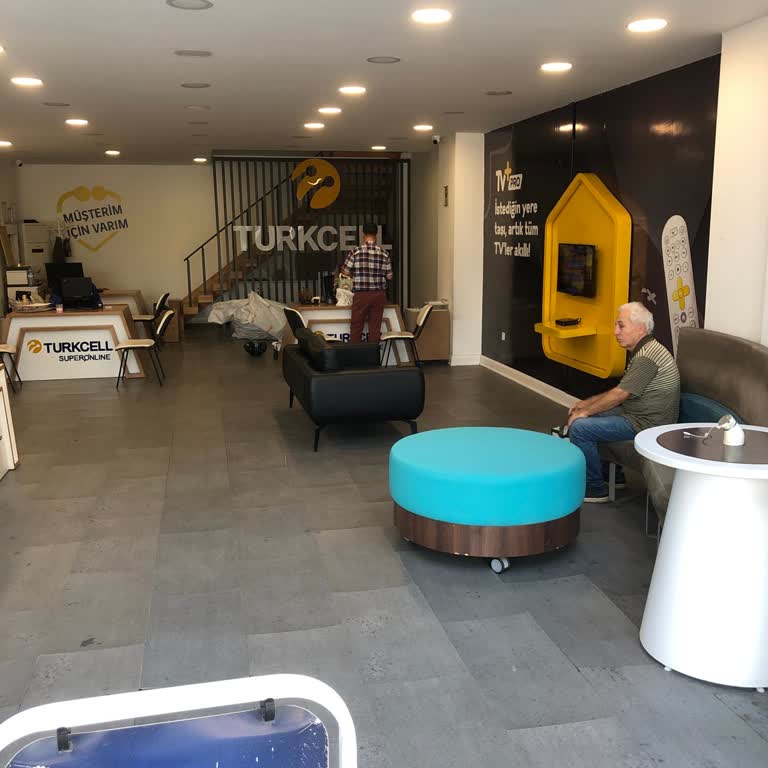 Turkcell Superonline Ataevler Şubesinde Personel Yetersizliği Ve Kişisel İlgisizlik