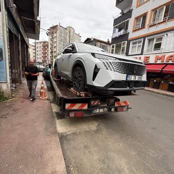 Peugeot 3008 Araç Garanti Kapsamında Uzun Süreli Servis Beklemesi Ve Taksi Masrafları Nedeniyle Sıfır Kilometre Araç Değişimi Talebi