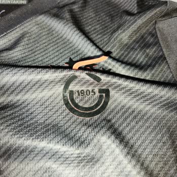 Puma Galatasaray Formasındaki Üretim Hatası Ve Görsel Uyuşmazlığı İçin Değişim Talebi