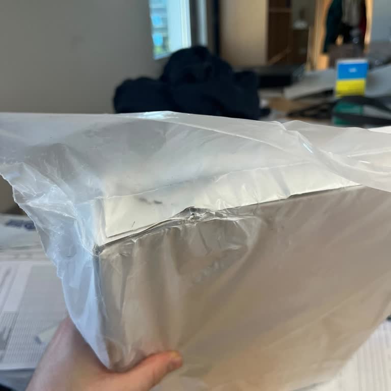 Aras Kargo’da Hijyenik Olmayan Ve Hasarlı Gönderi Şikayeti