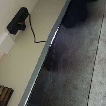 Kırık Ekranlı LG TV Teslimatı Sonrası Çözüm Bekleyişi