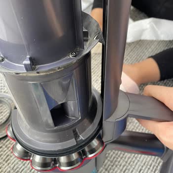 Dyson Gen5 Detect Absolute Cihazında Yırtılan Siklon Contası Ve Garanti Reddi