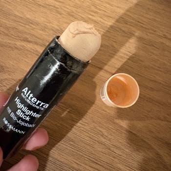 Rossmann Kadıköy Terminal Şubesinde Kırık Highlighter Stick İçin İade Reddi