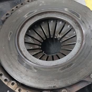 Ford Courier Volan Ve Debriyaj Arızası Garanti Kapsamı Dışında Çıktı Ücretsiz Onarım Talebi