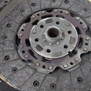 Ford Courier Volan Ve Debriyaj Arızası Garanti Kapsamı Dışında Çıktı Ücretsiz Onarım Talebi