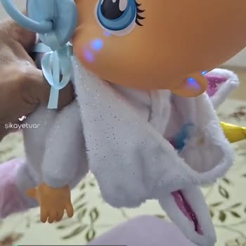 Armağan Oyuncak Cry Baby Göz Yaşı Efekti Düşmesi