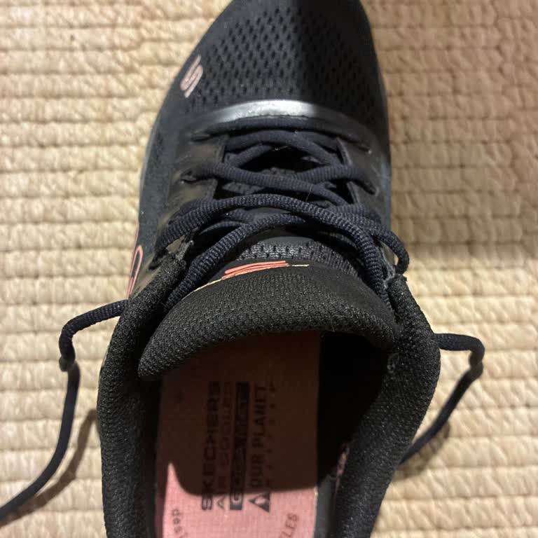 Skechers Model 128901 Taban Çökmesi Ve Değişim İsteği