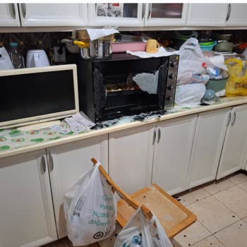 Amazon’dan Aldığım Fırının Camı Patladı Yetkili Servis Ücret Talep Ediyor