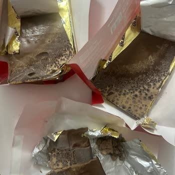 Şok Market'ten Alınan Ülker Sütlü Çikolatasında Bozulma Ve Hijyen Endişesi