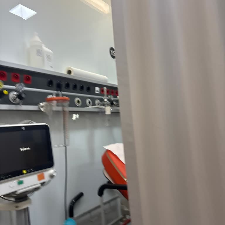 Egepol Üçyol Acil Servisinde 36 Dakikalık Bekleme Beni Psikolojik Olarak Zorladı