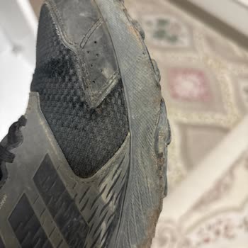 Adidas Terrex Tracefinder Model Ayakkabının Kısa Sürede Deforme Olması Ve İnceleme Taleplerinin Reddedilmesi