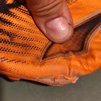 Puma Ultra 6 Match+ LL FG/AG Jr Kramponunda Açılma Ve Dikiş Kopması; Garanti Başvurularında Ret Ve Cevapsızlık
