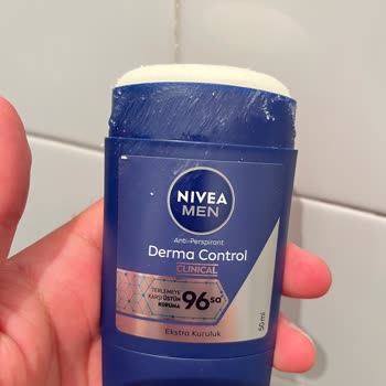 Nivea Men Derma Control Clinical Ürünün Parçalı Çubuğu Ve Güven Sorunu