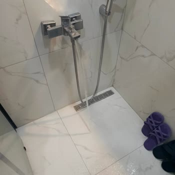 ECA Banyo Bataryalarında Filtre Eksikliği Nedeniyle Kontrolsüz Su Akışı