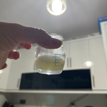 Aptamil Prosyneo 0-6 Formülü Bebekte Şiddetli Kusma Ve Ağrı Yaratıyor