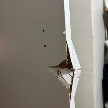 Hasarlı Ve Eksik Parçalı Rabi Mobilya Dolabı İçin Hepsiburada’dan Ücretsiz Çözüm Talebi