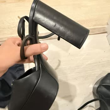 Beymen’in Kalitesiz Tadilatı Sonrası Prada Ayakkabıda Estetik Bozulma Ve Tam İade Talebi