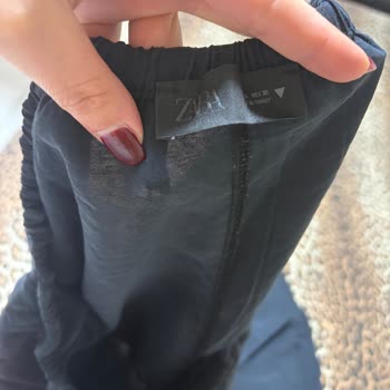 Zara Pantolonunda Kısa Sürede Yırtılma Ve İade İsteği