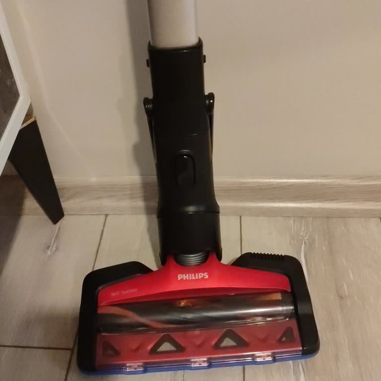 Philips 7000 Pro Max Şarjlı Süpürge İlk Kullanımda 35 Arızasıyla Çıkmadı, Tamir Ücreti Talep Edildi