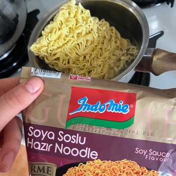 İndomie Soya Soslu Hazır Noodle’da Renk Değişimi Ve Hijyen Sorunu