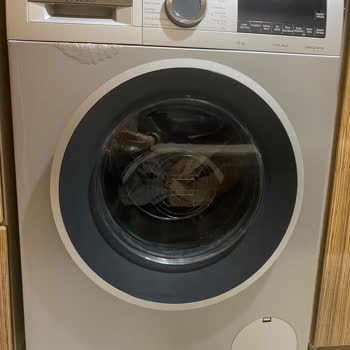 Bosch Çamaşır Makinesinin Deterjan Bölmesinde Boya Kabarması Ve Paslanma Sorunu