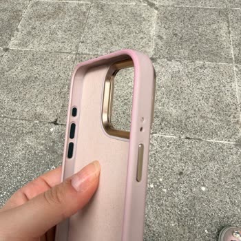 Bakırköy Gg Cover Store'da Guess Kılıfında Hızlı Renk Değişimi Ve İletişim Eksikliği