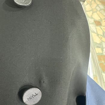 Nişan Günümde Mağaza Tadilatı Sonrası Kruvaze Ceketi Bozuldu