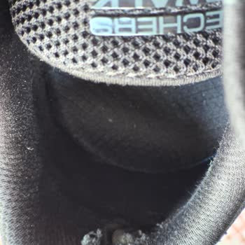 İki Ayda Yırtılan Skechers Gowalk Ayakkabısının Garanti Reddi