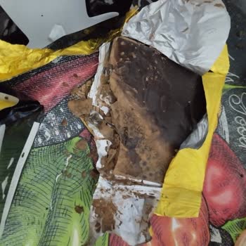 Migros Hemen'den Eti Karam Bitter Çikolatasının Bozuk Çıkması Ve Yetersiz Telafi