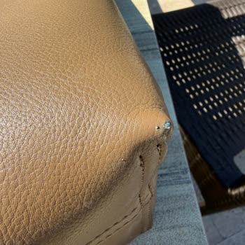 Tommy Hilfiger Kadın Çantasında Kısa Sürede Kopma Ve Yırtılma