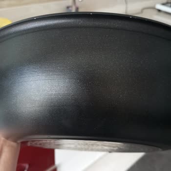 Tefal Tencere Setinde Erken Aşamada Kaplama Çizilmesi, Alt Zeminde Kararma Ve Garanti Reddine İtiraz
