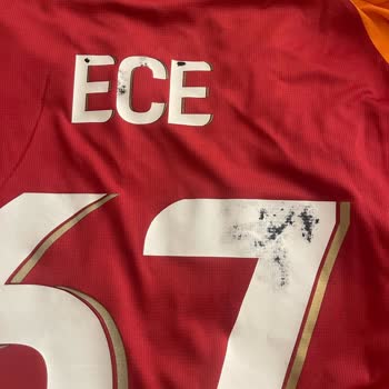 Baskısı Soyulan Galatasaray Puma Formanın Ücretsiz Değişim Talebi