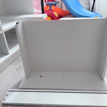 Rabi Mobilya Dolabında Yanlış Çekmece Arkaları Tekrar Gönderildi Ve Sorunlu Değişim Süreci
