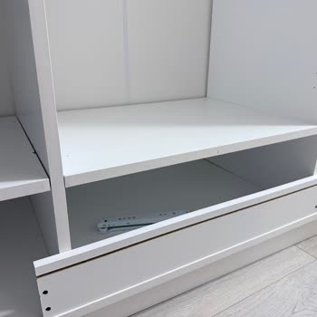 Rabi Mobilya Dolabında Yanlış Çekmece Arkaları Tekrar Gönderildi Ve Sorunlu Değişim Süreci
