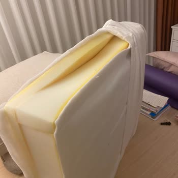 IKEA Kıvık Koltuk Takımının Minderlerinde Sürekli Çökme Ve Yanlış Tadilat Sorunu