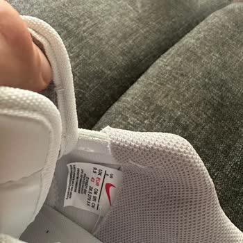 Nike Ayakkabısında Yanlış Numara Gönderimi Ve Müşteri Hizmetlerine Ulaşılamıyor