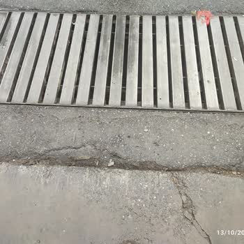 Kadıköy Belediyesi Otoparkındaki Çöken Mazgal Nedeniyle Volvo V60 Ön Tampon Hasarı Ve Şikayet Süreci