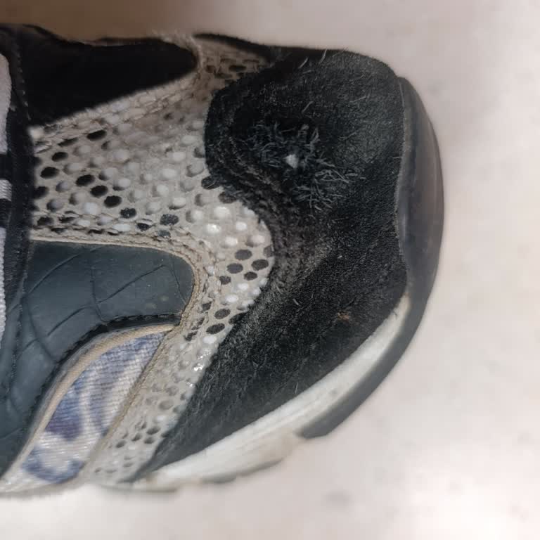 Skechers Ayakkabısında Hızlı Aşınma Ve Yırtılma: Mağaza Değişim Talebini Reddetti