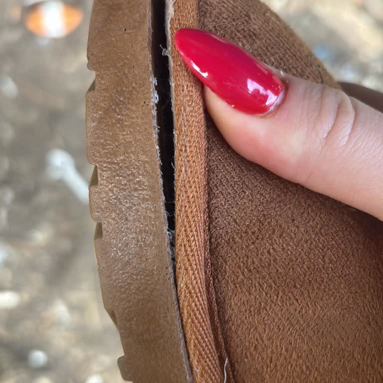 Ugg Mini Ayakkabısının Üretim Hatası Ve Değişim Talebi
